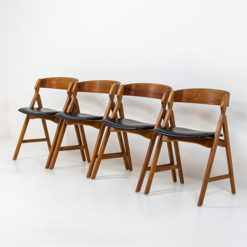 Model 71 dining chairs henning kjaernulf boltinge stolefabrik vintagechairs