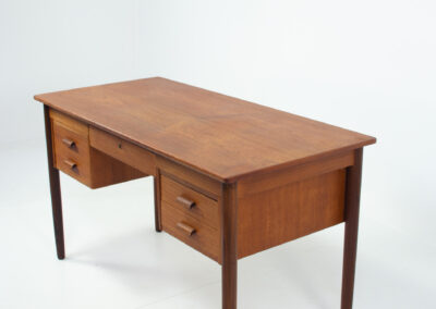 Danish mid century desk in teak vintage