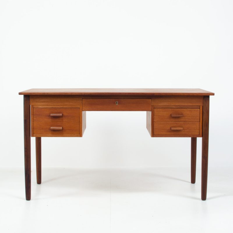 Danish mid century desk in teak vintage