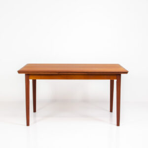 Danish extendable dining table in teak