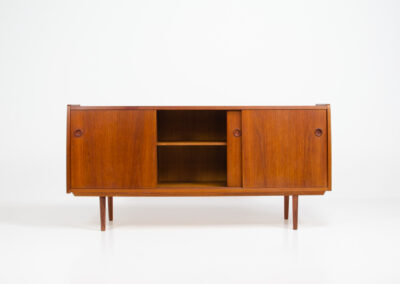 Measurements: Height: 74 cm Width: 240 cm Depth: 47 cm