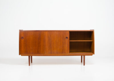 Measurements: Height: 74 cm Width: 240 cm Depth: 47 cm