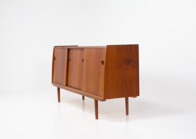 Measurements: Height: 74 cm Width: 240 cm Depth: 47 cm