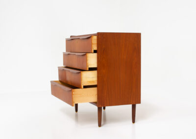 Danish chest of drawers cabinet in teak