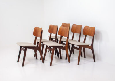 Set of 6 impressive Model 74 dining chairs by Ib Kofod-Larsen denmark