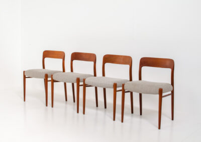 Set of 4 ‘Model 75’ dining chairs by Niels Otto Møller