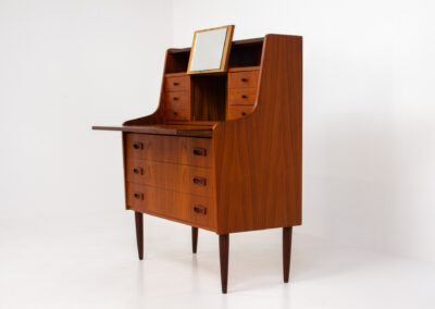 Teak secretary by Hanbjerg Møbelfabrik