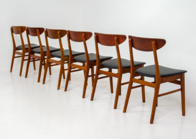 Set of 6 ‘Model 210’ dining chairs by Farstrup