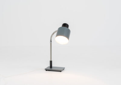 “Beta” table lamp by Jo Hammerborg for Fog & Mørup (Denmark - 1960s). This beautiful piece is made out of laquered metal. It is in stunning condition! Newly rewired.
