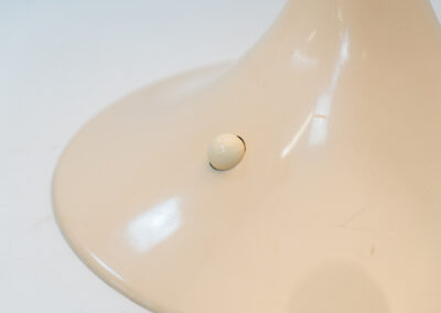 Panthella table lamp by Verner Panton for Louis Poulsen (Denmark, 1970s). A Danish design classic in good and original condition.