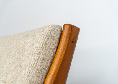 3 seater sofa by Gustav Thams for A/S Vegen (Denmark, 1960s). The rounded and organic shapes on this one is just impressive. It has a solid teak frame and the original beige upholstery. It seems to us that it has not even been used, as the condition of the wood and the fabric is perfect.