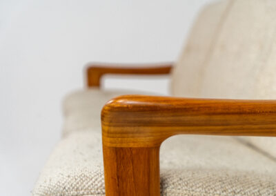 3 seater sofa by Gustav Thams for A/S Vegen (Denmark, 1960s). The rounded and organic shapes on this one is just impressive. It has a solid teak frame and the original beige upholstery. It seems to us that it has not even been used, as the condition of the wood and the fabric is perfect.