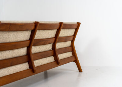 3 seater sofa by Gustav Thams for A/S Vegen (Denmark, 1960s). The rounded and organic shapes on this one is just impressive. It has a solid teak frame and the original beige upholstery. It seems to us that it has not even been used, as the condition of the wood and the fabric is perfect.