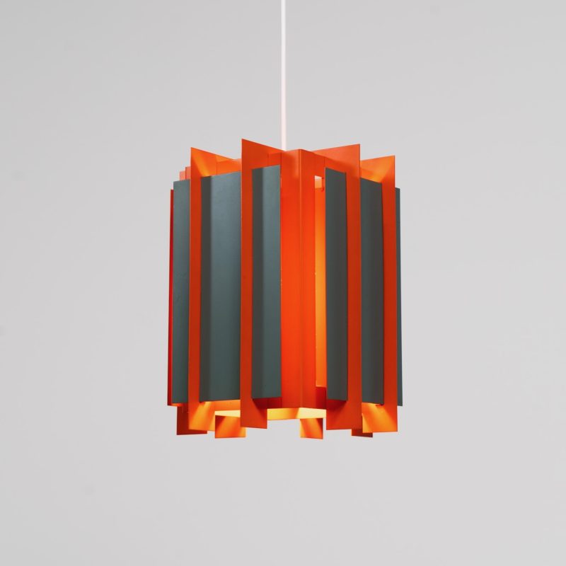 Extremely rare “Octagon” pendant light by Lyfa (Denmark, 1960s). What a spectacular piece! It’s made out of multiple steel slats lacquered in orange and grey, which gives an amazing lighting. It looks different from every angle and will probably never bore you! Newly rewired and in splendit condition. It weighs almost 5kg so make sure the ceiling can support it.