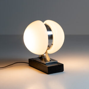 Extraordinary Spage Age Murano Table lamp (Italy, 1970s). An amazing Space Age piece made out of chrome & Murano glass, standing on an Italian marble foot. In very good condition!