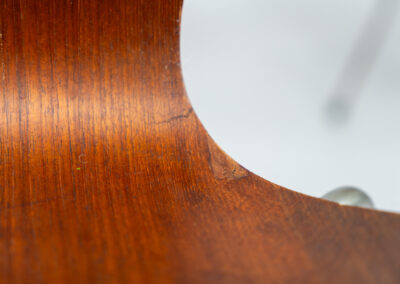 Set of 6 first edition “Series 7” chairs in teak by Arne Jacobsen for Fritz Hansen (Denmark, 1950s). A wonderful design classic with lots of history. These in particular are the first editions made in the 50s, a true collectors item. They have quite a few using traces, patina and repair marks on them, but overall in good condition! The distance rubbers and plastic feet are renewed.