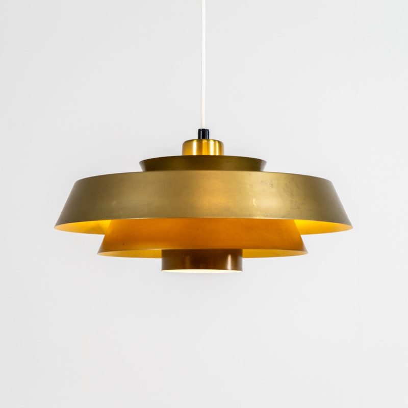 Nova pendant light by Jo Hammerborg for Fog & Mørup (Denmark, 1960s). A wonderful design classic. It is made out of solid brass and has a beatiful patina. In original and very good vintage condition.