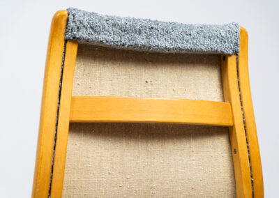 Lamino chair and ottoman by Yngve Ekström for Swedese (Sweden, 1970s). A timeless classic with a perfect mix of simplicity and comfort. It’s made out of beech wood and grey fabric. In good condition. Patina consistent with age and use.