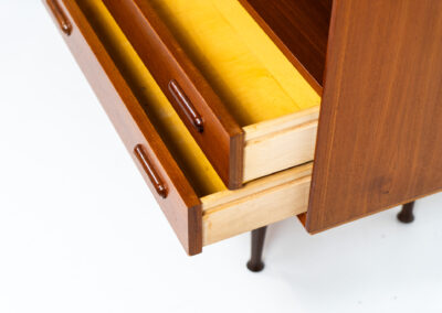 Rare bar cabinet by van Pelt (Belgium, 1960s). A minimalistic piece made with high quality. It contains a main door with three adjustable shelves on this inside, a drop-door with storage space for glasses and bottles, two drawers and an open shelve. The locks still work smoothly and two original keys are included. It has convenient and compact dimensions and a magnificent woodgrain. In very good condition!