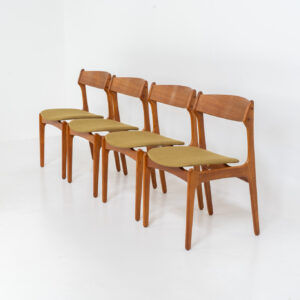 Set of 4 “Model 49” dining chairs by Erik Buch for O.D. Møbler (Denmark, 1954). A stunning, high-quality design featuring solid teak frames, a generously curved teak backrest, and signature floating seats, newly upholstered in a wonderful mustard/khaki fabric. The chairs remain in splendid condition! Marked by maker.