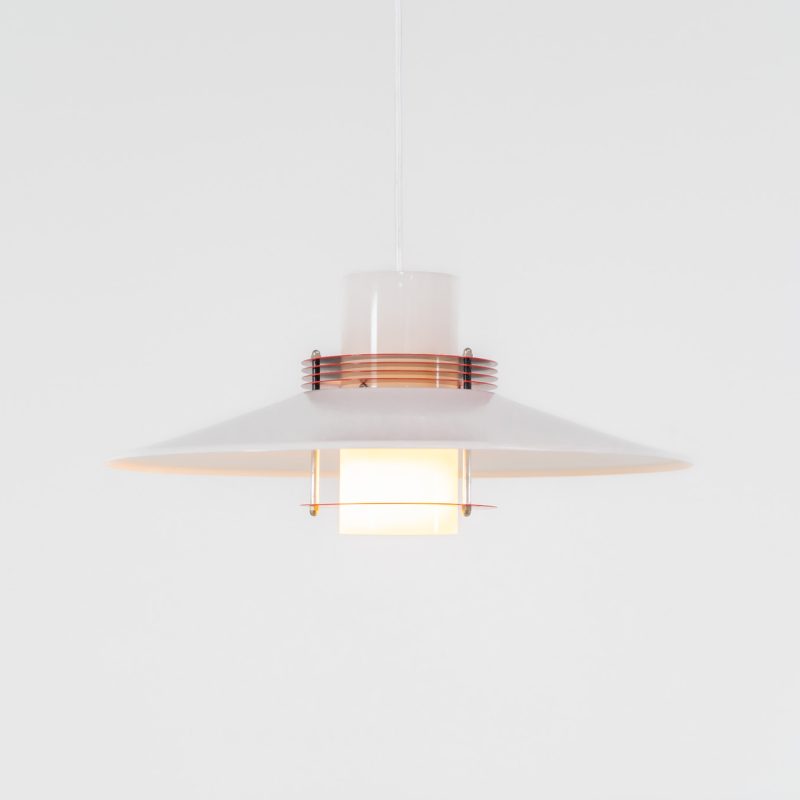 Remarkable pendant light by Lyfa (Denmark, 1970s). A beatiful piece made with a opal glass cone that goes from top to bottom and a white lacquered aluminium shade, finished with some red details. This lamp presents itself in amazingly good condition. It is newly rewired aswell.