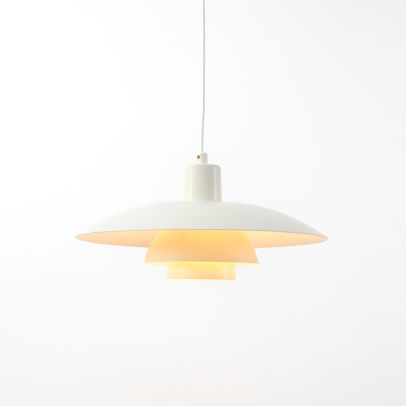 PH4/3 pendant light designed by Poul Henningsen for Louis Poulsen in Denmark, 1960s. A beautiful and timeless design with at the same time a very nice and calming light dispersion! In good condition.
