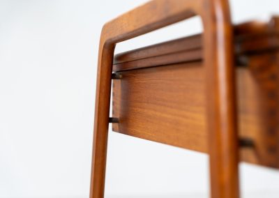 Teak serving trolley by Sikka Møbler (Denmark, 1960s). An elegant and versatile piece crafted from warm teak. It features clean lines, dovetail joinery, and a functional two-tier design with a convenient drawer for storage. The trolley is mounted on smooth-rolling casters, making it both stylish and practical for serving or displaying items. The trolley remains in mint condition.