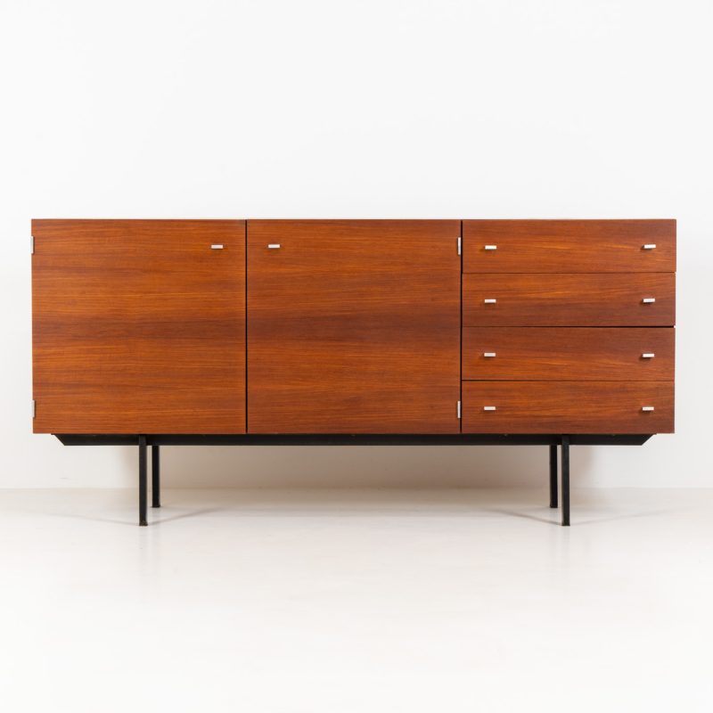 Modernist “1864” sideboard by Pierre Guariche for Meurop (Belgium, 1950s). A beautiful example of Belgian modernism! It features a warm meranti woodgrain, a sleek black lacquered metal frame and aluminium handles. It remains in very good vintage condition with some minor restoration Marks, shown on the pictures.