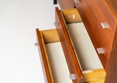 Modernist “1864” sideboard by Pierre Guariche for Meurop (Belgium, 1950s). A beautiful example of Belgian modernism! It features a warm meranti woodgrain, a sleek black lacquered metal frame and aluminium handles. It remains in very good vintage condition with some minor restoration Marks, shown on the pictures.