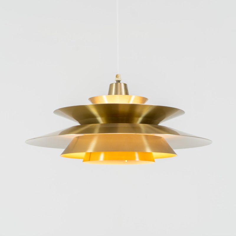Elegant pendant light by Knud Christensen (Denmark, 1970s). A very nice lamp made of five aluminium shades in a messing color, with yellow details on the inside. It is Nelly rewired and in very good condition!