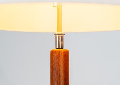 Huge sculptural “Teardrop” floor lamp by Domus (Germany, 1970s). This striking piece features a sculptural solid teak stem and base, paired with a large wild-silk lampshade. The lamp is height-adjustable and houses three light bulbs inside the shade, which can be switched on individually or together for customizable lighting. The floor lamp remains in its original, very good condition—a true statement piece for any interior.
