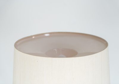 Huge sculptural “Teardrop” floor lamp by Domus (Germany, 1970s). This striking piece features a sculptural solid teak stem and base, paired with a large wild-silk lampshade. The lamp is height-adjustable and houses three light bulbs inside the shade, which can be switched on individually or together for customizable lighting. The floor lamp remains in its original, very good condition—a true statement piece for any interior.