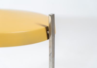 “Oslo” table lamp by H.G. Pfaender for Hildebrand (Germany, 1960s). A stunning, minimalistic and very timeless design featuring a black metal base with a built-in chrome switch, a chrome arm and an adjustable lamp shade lacquered in yellow. With the Oslo lamp, Pfaender won an ‘IF Design Award’ in 1962. The lamp is is very good condition!