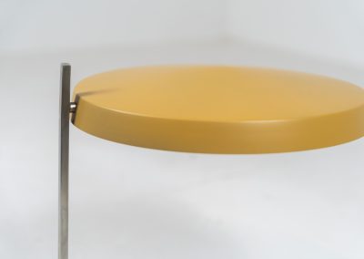 “Oslo” table lamp by H.G. Pfaender for Hildebrand (Germany, 1960s). A stunning, minimalistic and very timeless design featuring a black metal base with a built-in chrome switch, a chrome arm and an adjustable lamp shade lacquered in yellow. With the Oslo lamp, Pfaender won an ‘IF Design Award’ in 1962. The lamp is is very good condition!