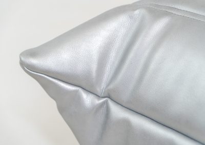 “Metallic Silver” Limited edition Togo 1 seater by Michel Ducaroy for Ligne Roset (France, 2017). This is not your average Togo! A true statement piece, made to stand out. This limited edition in the striking “Metallic Silver” finish was produced in 2017 and comes dated and labeled. It is in very good condition, with only a few minor surface scratches. A rare find for collectors and enthusiasts.