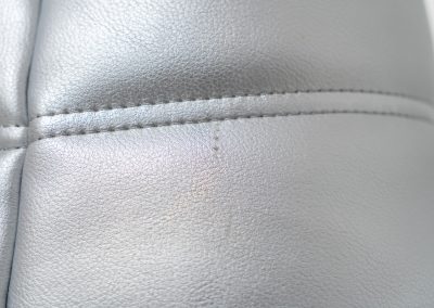 “Metallic Silver” Limited edition Togo 1 seater by Michel Ducaroy for Ligne Roset (France, 2017). This is not your average Togo! A true statement piece, made to stand out. This limited edition in the striking “Metallic Silver” finish was produced in 2017 and comes dated and labeled. It is in very good condition, with only a few minor surface scratches. A rare find for collectors and enthusiasts.