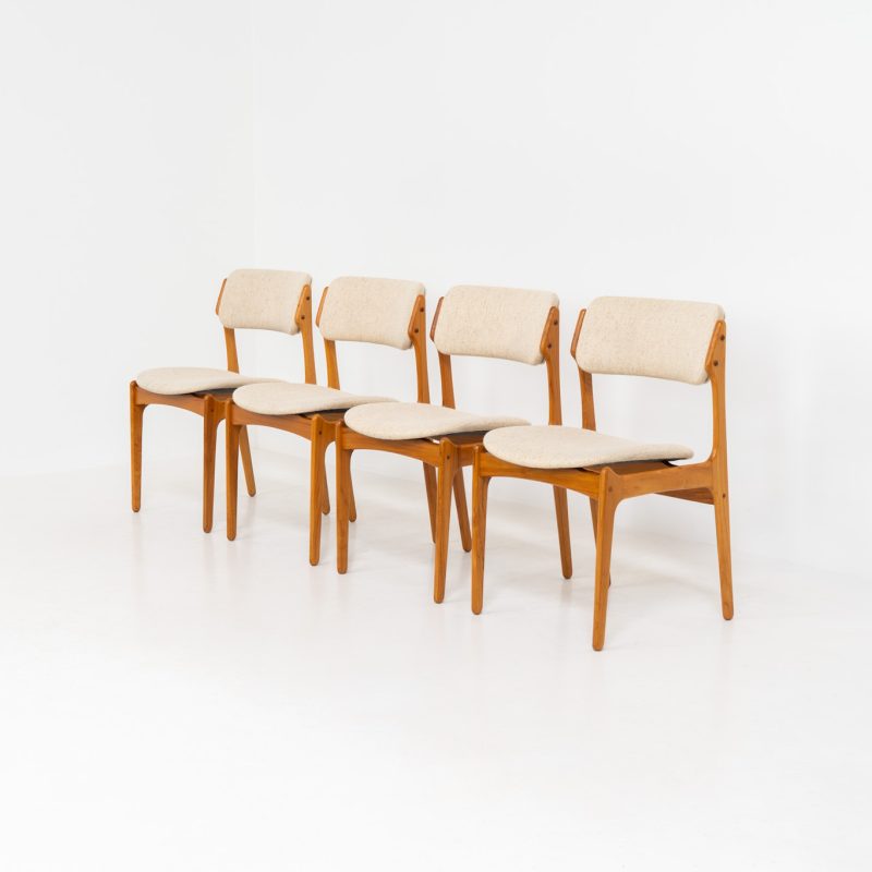 Set of 4 “Model 49” dining chairs by Erik Buch for O.D. Møbler (Denmark, 1950s). A stunning set of mid-century dining chairs, crafted with solid teak frames and featuring Erik Buch’s signature floating seats. The elegantly curved backrests provide both style and comfort, while the original beige wool upholstery adds to their timeless appeal. Though the original fabric shows minor signs of use, it has been professionally cleaned and remains in very good condition.