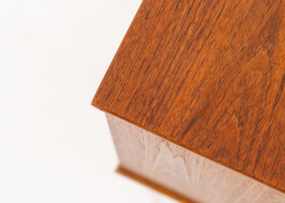 Stunning sideboard by Børge Mogensen for Fredericia (Denmark, 1960s). This piece is absolutely gorgeous! It’s made out of teak and is extremely detailed and built to very high quality standards. It features two doors, three drawers and the most beautiful inset handles. In excellent condition!