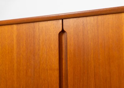 Stunning sideboard by Børge Mogensen for Fredericia (Denmark, 1960s). This piece is absolutely gorgeous! It’s made out of teak and is extremely detailed and built to very high quality standards. It features two doors, three drawers and the most beautiful inset handles. In excellent condition!