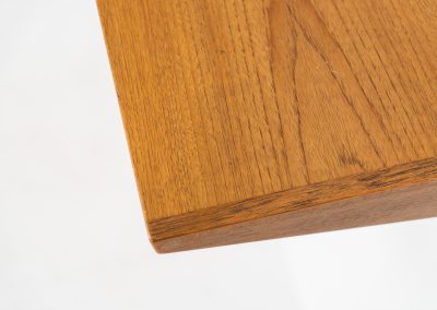 Set of 3 floating wall-shelves by Kai Kristiansen for FM Møbler (Denmark, 1960s). These elegant wall-shelves, crafted out of teak, are just stunning. They are sleek, timeless and absolutely beautiful. The shelves remain in very good condition.