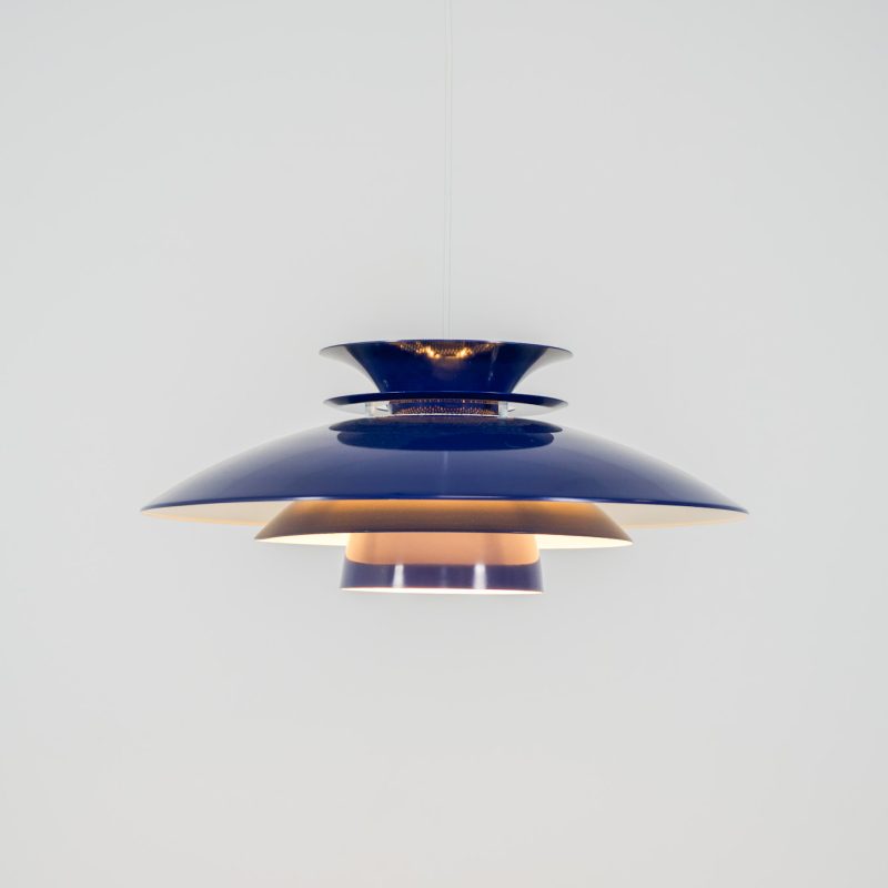 Elegant blue pendant light by Belux (Denmark, 1980s). A beautiful pendant light crafted out of aluminium shades, lacquered in a vivid blue color. The lamp is in very good condition and labeled by the manufacturer.