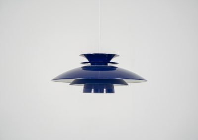 Elegant blue pendant light by Belux (Denmark, 1980s). A beautiful pendant light crafted out of aluminium shades, lacquered in a vivid blue color. The lamp is in very good condition and labeled by the manufacturer.