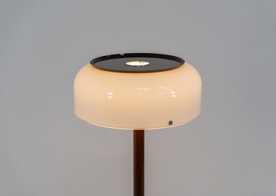 Rare “Knubbling” floor lamp by Anders Pehrson for Ateljé Lyktan (Sweden, 1970s). An absolutely spectacular design by renowned Swedish designer Anders Person, the Knubbling floor lamp is a true statement piece. The lamp features an elegant dark brown lacquered metal base, beautifully contrasted by a generous acrylic shade. Both the shade and the internal diffuser emit light in subtly different tones, creating a layered and dynamic illumination effect. When lit, the lamp reveals a warm, atmospheric glow with remarkable depth. This example remains in very good vintage condition, showing only minor surface scratches to the base consistent with age and use. A rare and collectible piece of Swedish modern lighting.