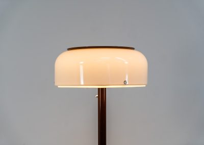 Rare “Knubbling” floor lamp by Anders Pehrson for Ateljé Lyktan (Sweden, 1970s). An absolutely spectacular design by renowned Swedish designer Anders Person, the Knubbling floor lamp is a true statement piece. The lamp features an elegant dark brown lacquered metal base, beautifully contrasted by a generous acrylic shade. Both the shade and the internal diffuser emit light in subtly different tones, creating a layered and dynamic illumination effect. When lit, the lamp reveals a warm, atmospheric glow with remarkable depth. This example remains in very good vintage condition, showing only minor surface scratches to the base consistent with age and use. A rare and collectible piece of Swedish modern lighting.