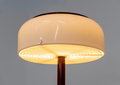 Rare “Knubbling” floor lamp by Anders Pehrson for Ateljé Lyktan (Sweden, 1970s). An absolutely spectacular design by renowned Swedish designer Anders Person, the Knubbling floor lamp is a true statement piece. The lamp features an elegant dark brown lacquered metal base, beautifully contrasted by a generous acrylic shade. Both the shade and the internal diffuser emit light in subtly different tones, creating a layered and dynamic illumination effect. When lit, the lamp reveals a warm, atmospheric glow with remarkable depth. This example remains in very good vintage condition, showing only minor surface scratches to the base consistent with age and use. A rare and collectible piece of Swedish modern lighting.