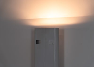 Uplighter Floor lamp by Gianfranco Frattini for Relco Milano (Italy, 1980s). A very minimalist lamp, executed in a clean, architectural form that acts as an indirect light source. The lamp is in very good condition and the original dimmer is functional. Marked by maker.