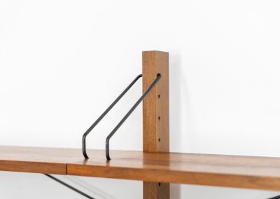 Stunning free standing wall unit by Poul Cadovius for Cado (Denmark, 1960s). This beautiful and versatile wall unit is a prime example of Cadovius’ timeless design. Featuring six shelves and five cabinets, it offers both lots of functionality and style. The modular system allows for endless configuration possibilities, enabling you to arrange the pieces to suit your personal taste and space. This piece is in very good condition.