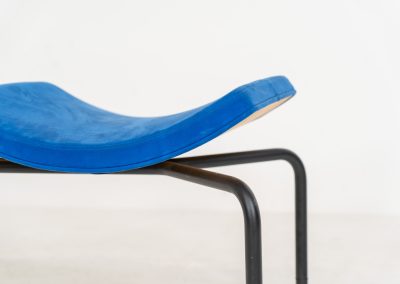 Rare “Sea” bench by Rud Thygesen & Johnny Sørensen for Magnus Olesen (Denmark, 1980s). A beautiful two-seater bench consisting of a black metal frame paired with a wavy seat upholstered in a blue fabric That adds a bold yet refined accent. The bench remains in very good condition and is marked by maker.
