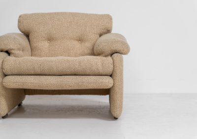 Pair of “Coronado” armchairs by Tobia Scarpa for C&B Italia (Italy, 1970s). These chairs offer a soft, sculptural form and exceptional comfort, upholstered in their original textured wool fabric. Generous proportions and inviting curves make them as comfortable as they are visually striking. In good original condition with some minor using marks. Marked by maker.