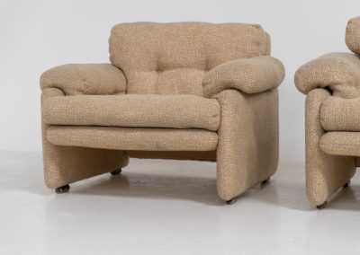 Pair of “Coronado” armchairs by Tobia Scarpa for C&B Italia (Italy, 1970s). These chairs offer a soft, sculptural form and exceptional comfort, upholstered in their original textured wool fabric. Generous proportions and inviting curves make them as comfortable as they are visually striking. In good original condition with some minor using marks. Marked by maker.